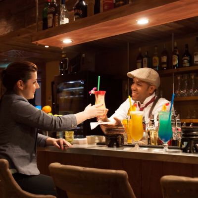 Roland Koch Lodge African Bar & Wine Cellar